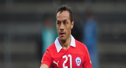 الإصابة تحرم هامبورج من التشيلي دياز لعشرة أسابيع 